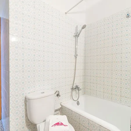 Apartment Basic Comfort Poeta Marquina Pb 2026