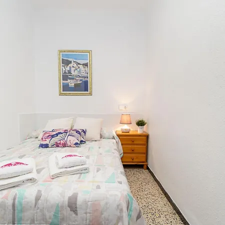 Basic Comfort Poeta Marquina Pb 2026 Apartment